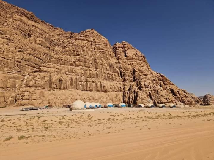 Sami Al Muzna Rum Camp Wadi Rum Exterior foto